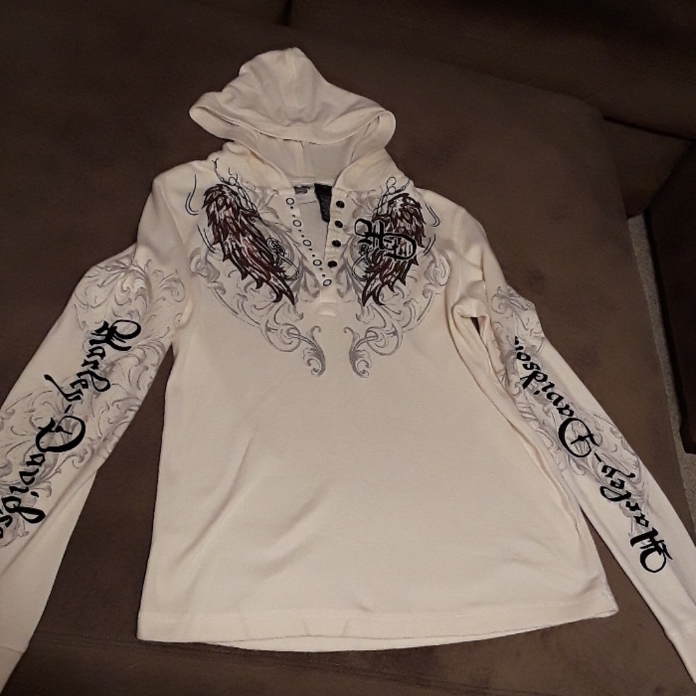 Harley Davidson  Cream with red wings